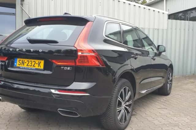 Volvo XC60 (2018) thumbnail 6