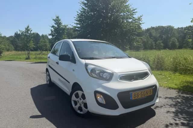 Kia Picanto (2011) thumbnail 5