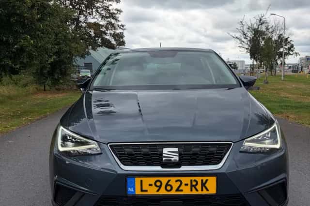 SEAT Ibiza (2019) thumbnail 3