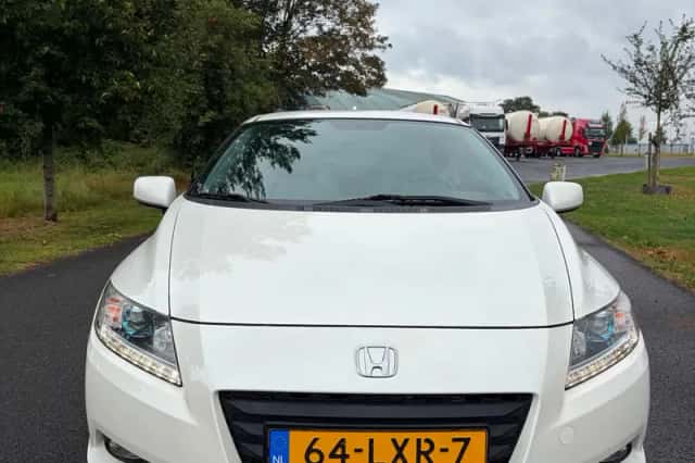 Honda CR-Z (2010) thumbnail 3