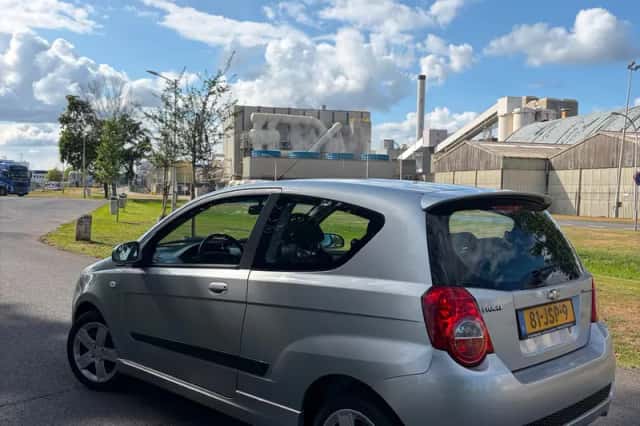 Chevrolet Aveo (2009) thumbnail 3