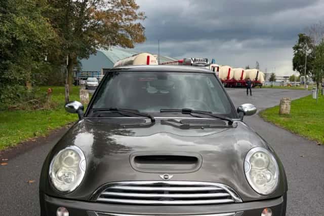 MINI Cooper S (2006) thumbnail 2