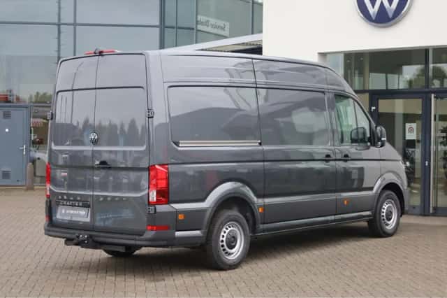 Volkswagen Crafter (2024) thumbnail 3