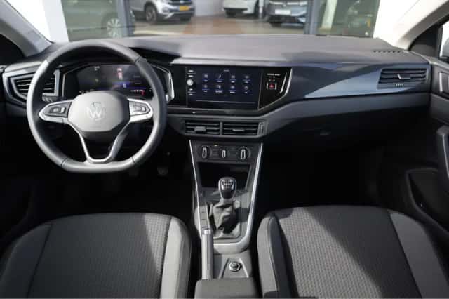 Volkswagen Polo (2025) thumbnail 2