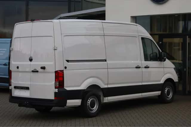 Volkswagen Crafter (2024) thumbnail 3