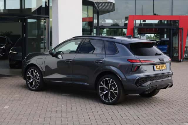 Audi Q3 (2026) thumbnail 3