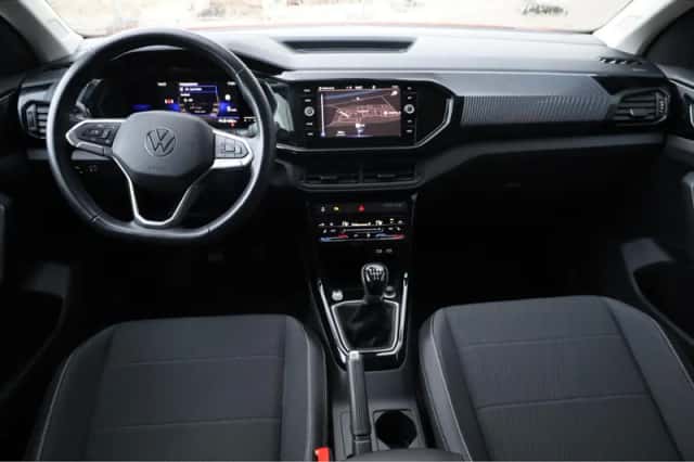 Volkswagen T-Cross (2023) thumbnail 4