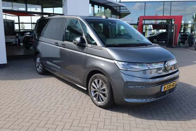Volkswagen Multivan (2022) thumbnail 6