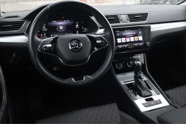 Škoda Superb (2023) thumbnail 5