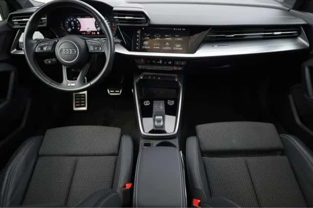 Audi A3 (2024) thumbnail 2