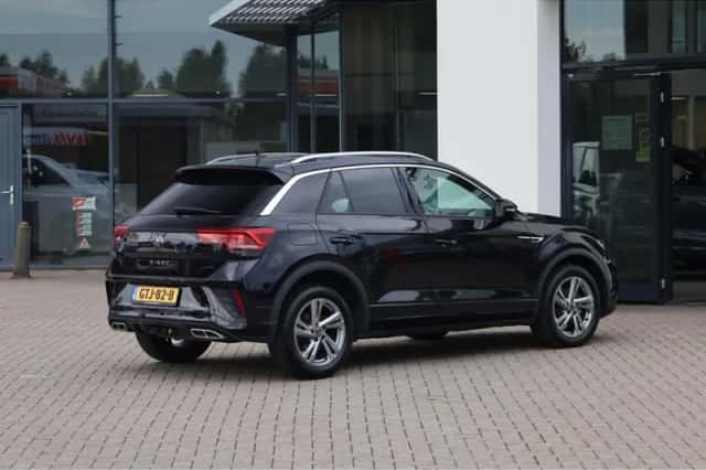 Volkswagen T-Roc (2024) thumbnail 3