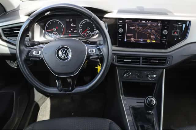 Volkswagen Polo (2021) thumbnail 4