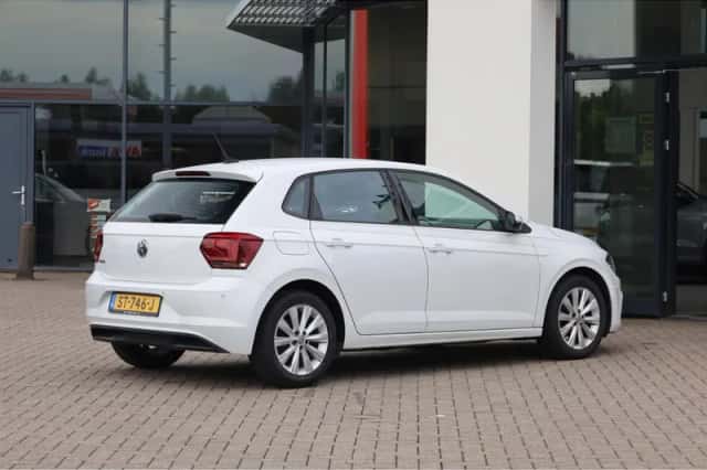 Volkswagen Polo (2018) thumbnail 3