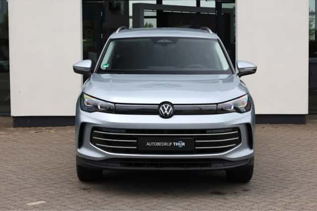Volkswagen Tiguan (2025) thumbnail 6