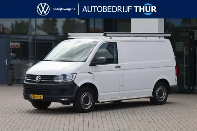 Volkswagen Transporter (2019) thumbnail 1