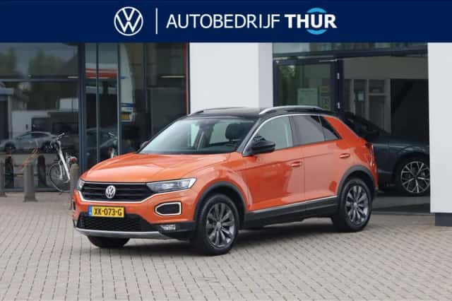 Volkswagen T-Roc (2019) thumbnail 1