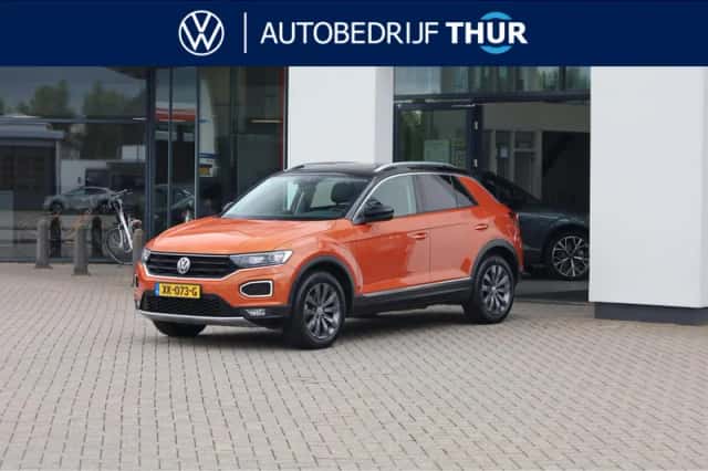 Volkswagen T-Roc (2019) thumbnail 1