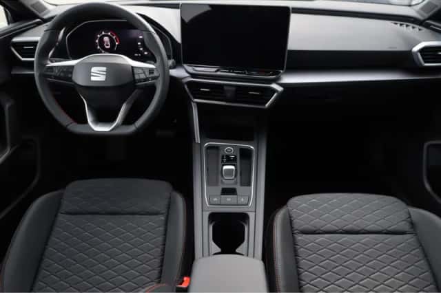 SEAT Leon (2026) thumbnail 2