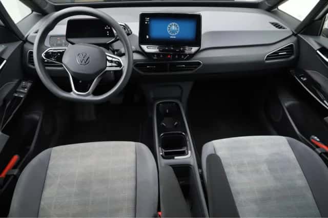 Volkswagen ID.3 (2022) thumbnail 3