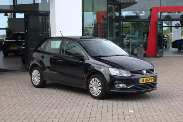 Volkswagen Polo (2016) thumbnail 6