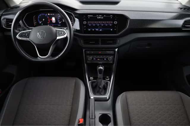 Volkswagen T-Cross (2021) thumbnail 2