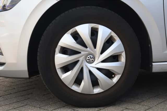 Volkswagen Polo (2018) thumbnail 6