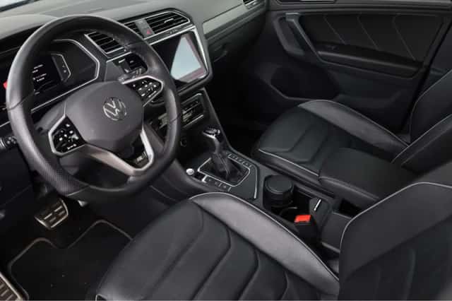 Volkswagen Tiguan (2021) thumbnail 4