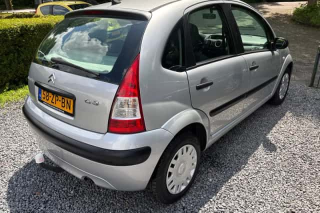 Citroën C3 (2008) thumbnail 4