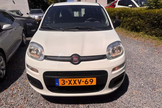 Fiat Panda (2014) thumbnail 2