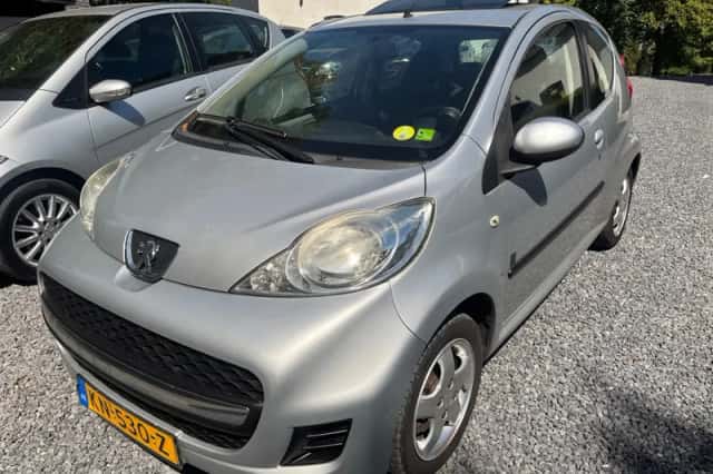Peugeot 107 (2009) thumbnail 1