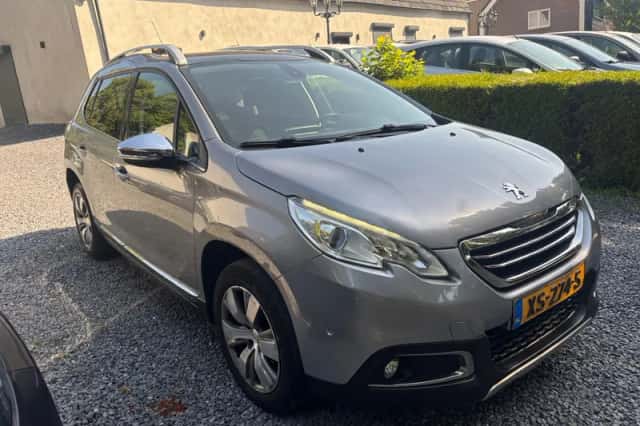 Peugeot 2008 (2015) thumbnail 3