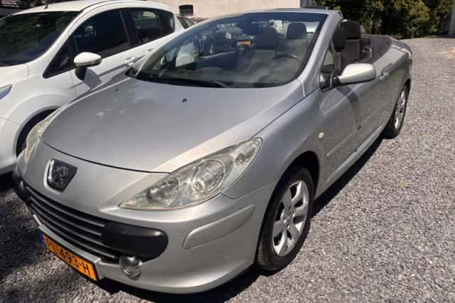 Peugeot 307 CC (2006) thumbnail 1