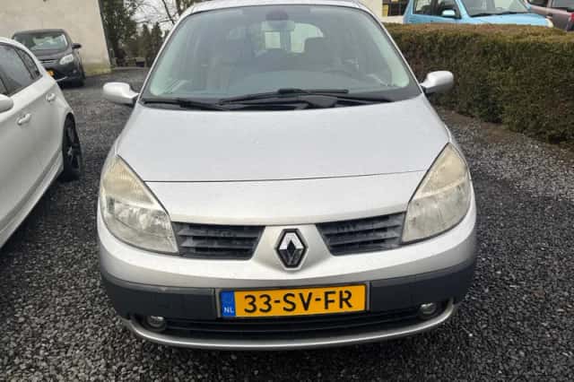 Renault Scénic (2006) thumbnail 2