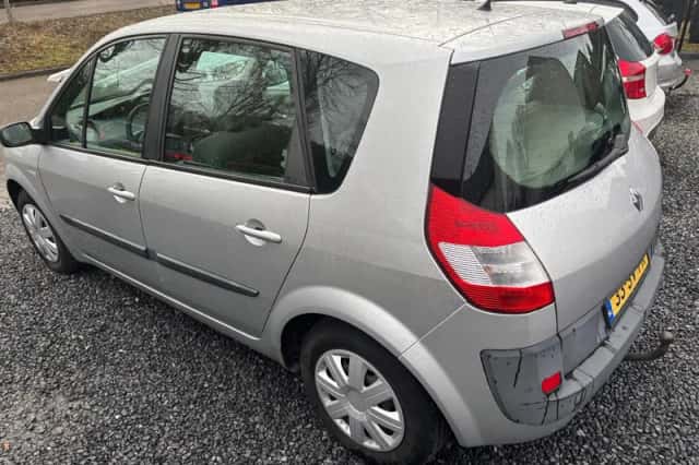 Renault Scénic (2006) thumbnail 6