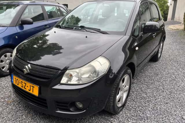 Suzuki SX4 (2006) thumbnail 1