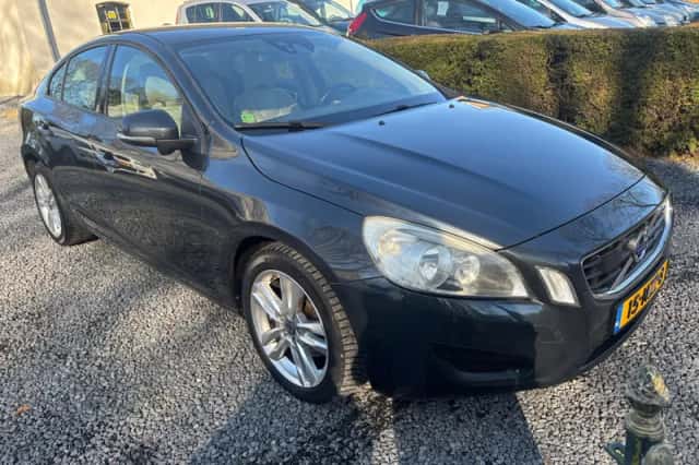 Volvo S60 (2011) thumbnail 3