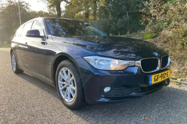 BMW 3-Serie (2015) thumbnail 1