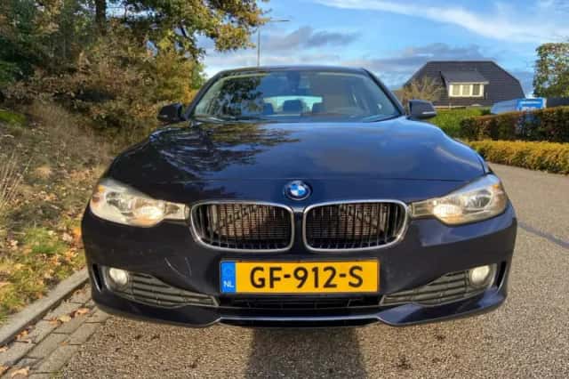 BMW 3-Serie (2015) thumbnail 5