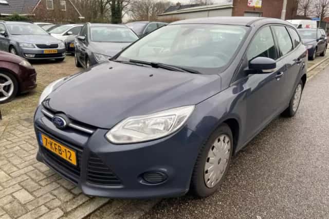 Ford Focus (2013) thumbnail 1