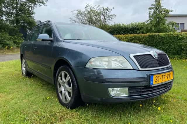 Škoda Octavia (2006) thumbnail 3