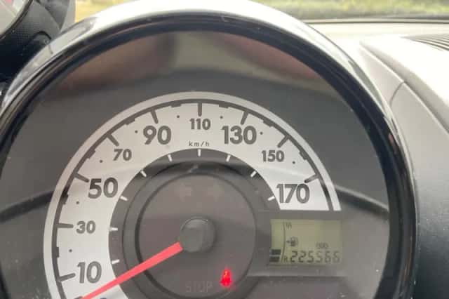 Peugeot 107 (2013) thumbnail 6
