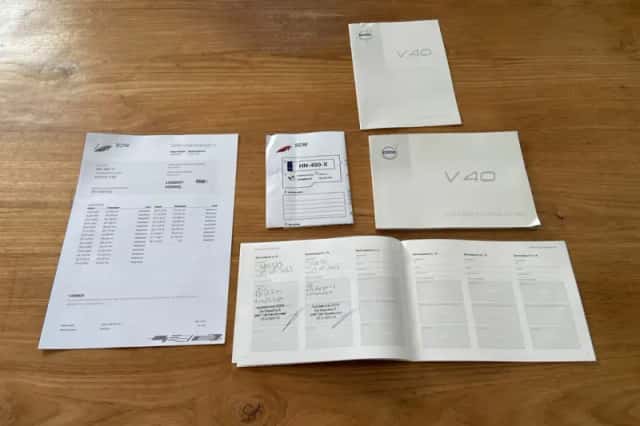 Volvo V40 (2015) thumbnail 6