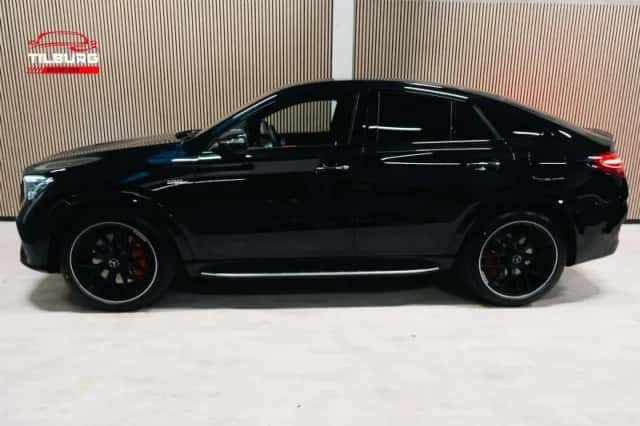 Mercedes-Benz GLE (2024) thumbnail 2