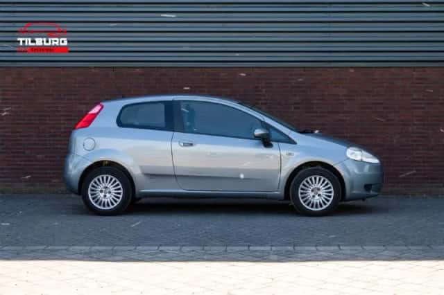 Fiat Grande Punto (2008) thumbnail 3