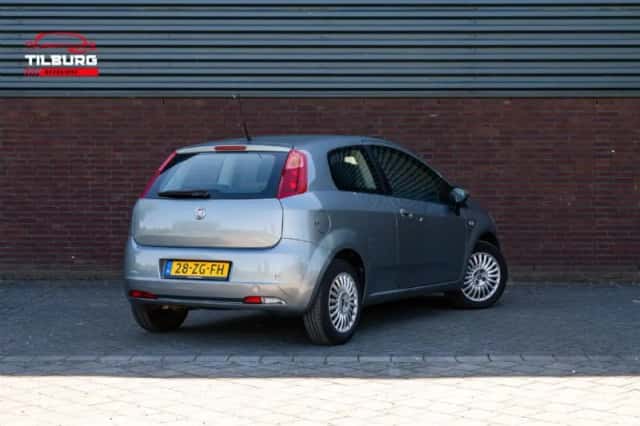 Fiat Grande Punto (2008) thumbnail 5