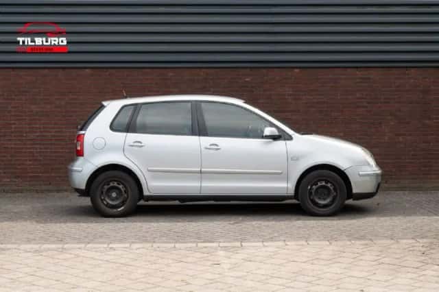 Volkswagen Polo (2005) thumbnail 3