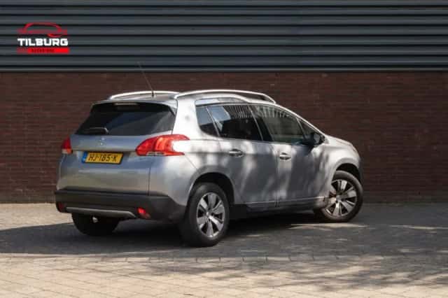 Peugeot 2008 (2015) thumbnail 5