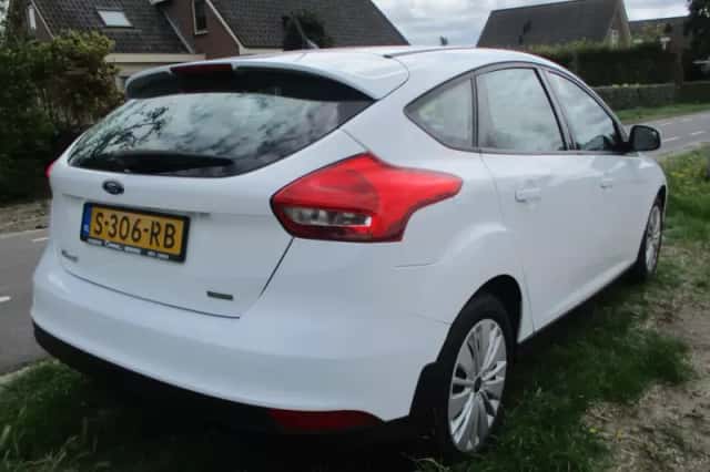 Ford Focus (2016) thumbnail 5