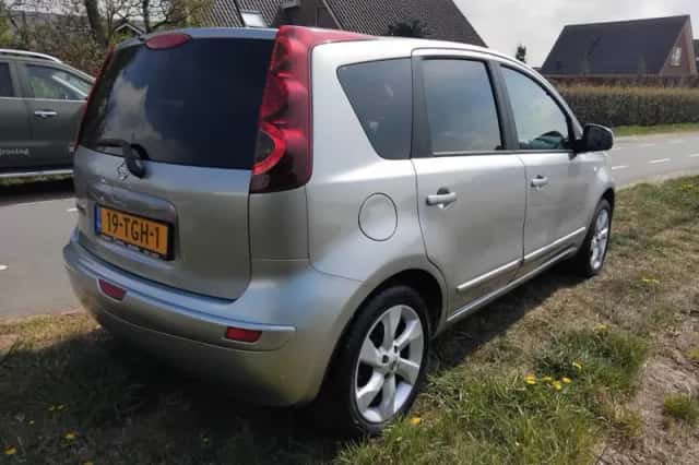 Nissan Note (2012) thumbnail 5