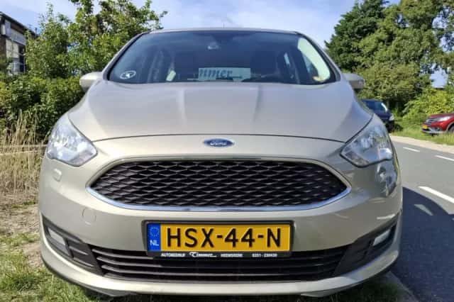 Ford C-Max (2016) thumbnail 2